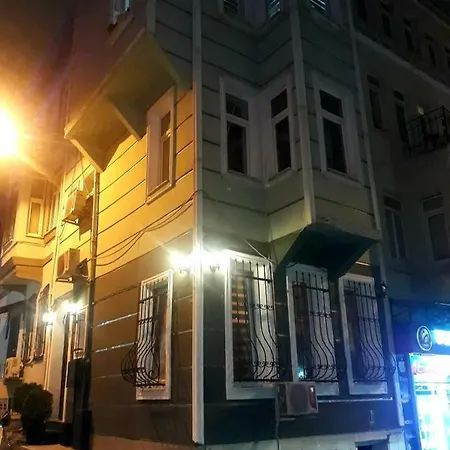 Hotel Taksim Nefti *