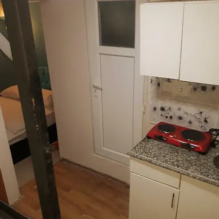 Taksim Nefti Hotel Provincia di Istanbul